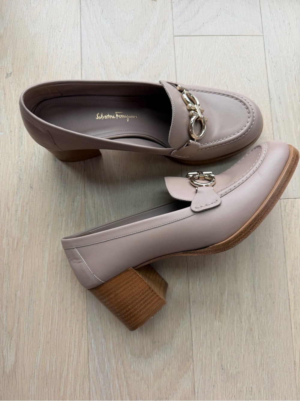Salvatore Ferragamo Blush Nude Leather Horsebit Loafers